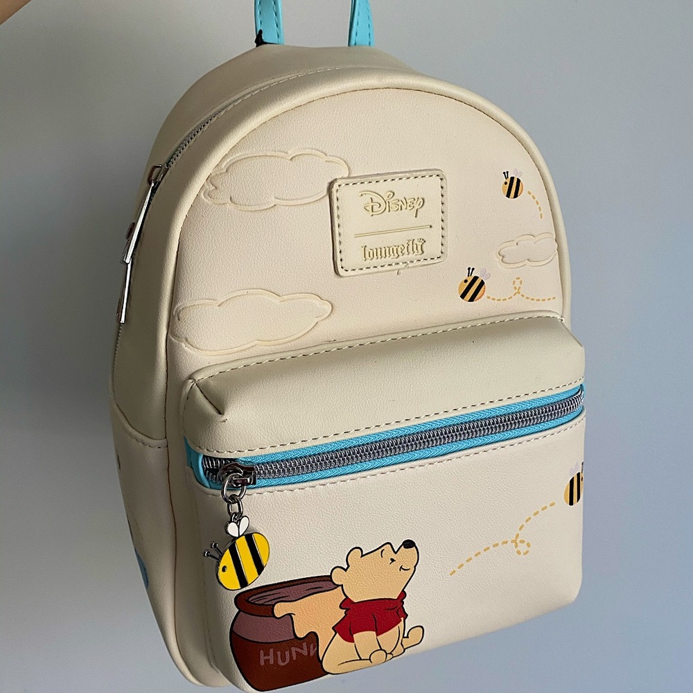 SOLD!!! DISNEY LOUNGEFLY WINNIE THE POOH 🆕